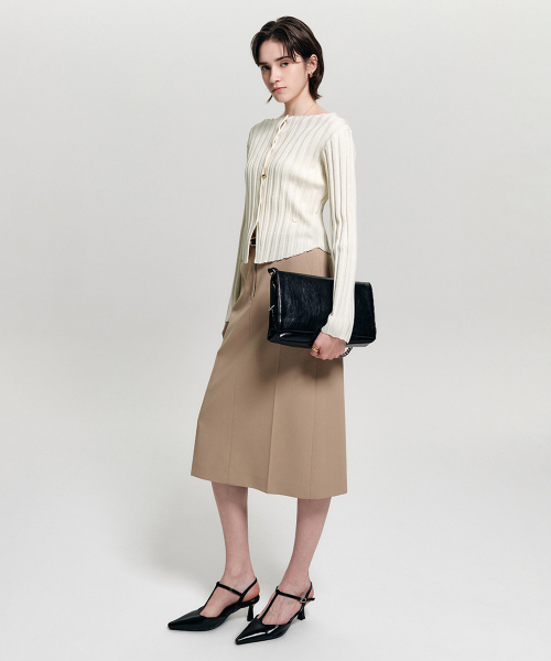 LOOKAST(ルックキャスト)の「ミレイ リブボタンニットカーディガン_クリーム(カーディガン/ボレロ・レディース・Cream・SMALL/MEDIUM)」の1枚目の写真