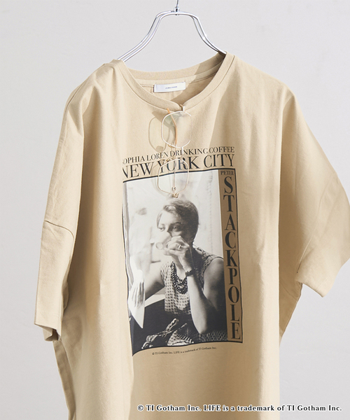 JOURNAL STANDARD(ジャーナルスタンダード)の「LIFE PICTURE COLLECTION JS ポンチョTEE(Tシャツ/カットソー・レディース・ホワイト/ベージュ/ブラック系その他・FREE)」の1枚目の写真