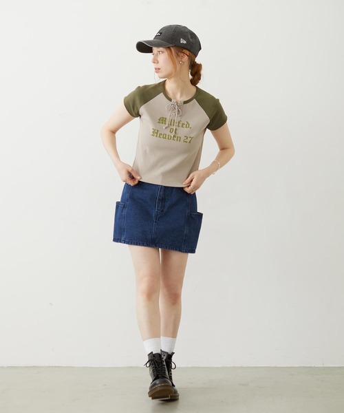 MILKFED.(ミルクフェド)の「MILKFED. AT HEAVEN27 LACE UP B/B TEE(Tシャツ/カットソー・レディース・ベージュ/ホワイト/ライトブルー・ONE SIZE)」の5枚目の写真