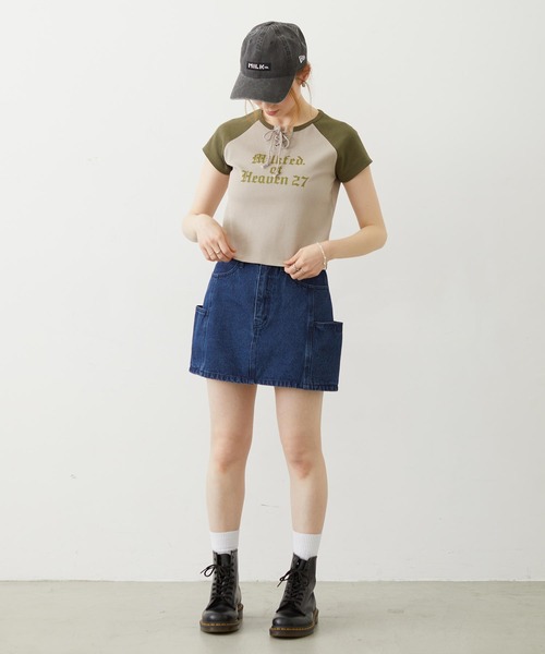 MILKFED.(ミルクフェド)の「MILKFED. AT HEAVEN27 LACE UP B/B TEE(Tシャツ/カットソー・レディース・ベージュ/ホワイト/ライトブルー・ONE SIZE)」の9枚目の写真