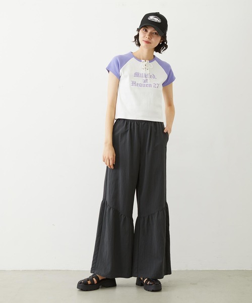 MILKFED.(ミルクフェド)の「MILKFED. AT HEAVEN27 LACE UP B/B TEE(Tシャツ/カットソー・レディース・ベージュ/ホワイト/ライトブルー・ONE SIZE)」の18枚目の写真