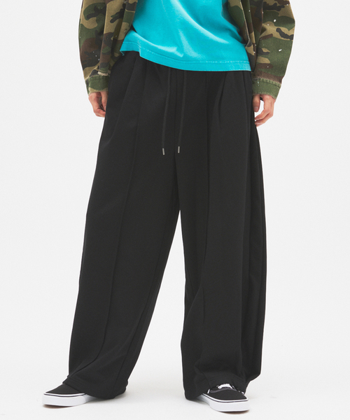 JOURNAL STANDARD（ジャーナルスタンダード）の「コントアー スウェット パンツ（スウェットパンツ・メンズ・ライトグレー/ブラック/スミクロ・LARGE/MEDIUM）」の2枚目の写真