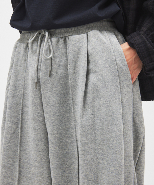 JOURNAL STANDARD（ジャーナルスタンダード）の「コントアー スウェット パンツ（スウェットパンツ・メンズ・ライトグレー/ブラック/スミクロ・LARGE/MEDIUM）」の13枚目の写真