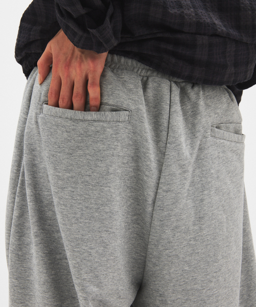 JOURNAL STANDARD（ジャーナルスタンダード）の「コントアー スウェット パンツ（スウェットパンツ・メンズ・ライトグレー/ブラック/スミクロ・LARGE/MEDIUM）」の16枚目の写真