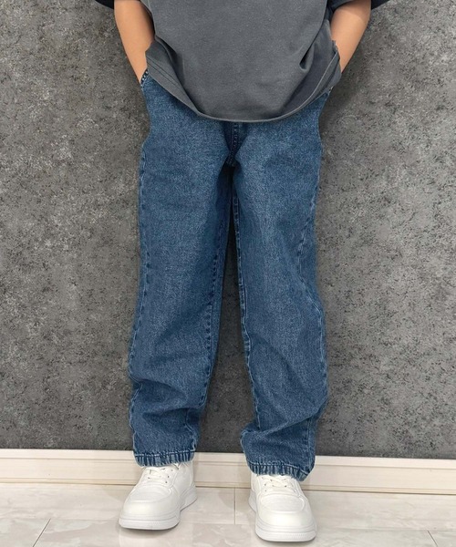 SHISKY(シスキー)の「ケミカルウォッシュ リラックス デニムパンツ(デニムパンツ・キッズ・ブルー/ブラック/ブラック系その他/ブルー系その他・160/150/140/130/120/110)」の7枚目の写真