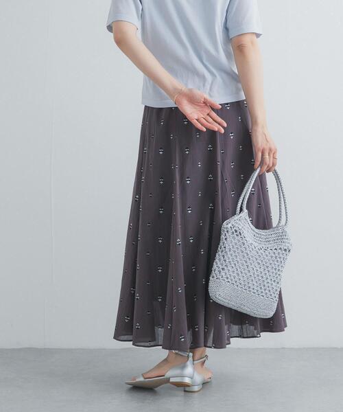 URBAN RESEARCH DOORS（アーバンリサーチドアーズ）の「小柄ダマスクプリントフレアスカート（スカート・レディース・オフホワイト/チャコールグレー・FREE）」の22枚目の写真