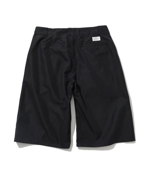 SILAS(サイラス)の「SHORT BAGGY CHINO PANTS(チノパンツ・メンズ・ブラック/ベージュ・M/L)」の4枚目の写真