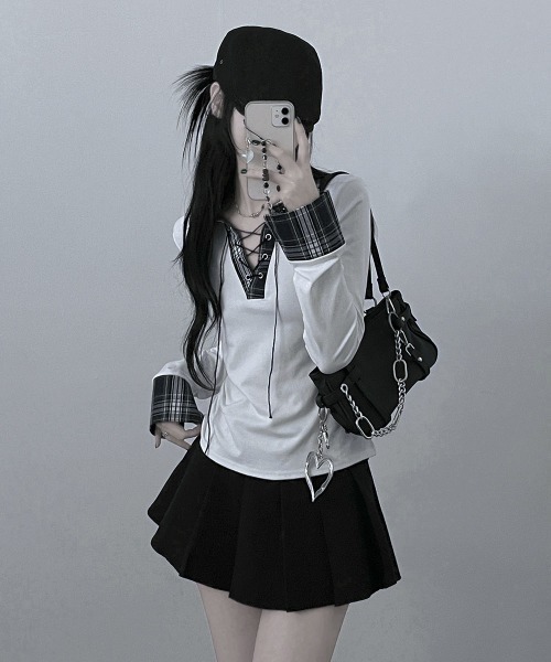 Emilie(エミリー)の「レース編みチェック配色シャツカットソー(Tシャツ/カットソー・レディース・ホワイト/ブラック/グレー・FREE)」の8枚目の写真