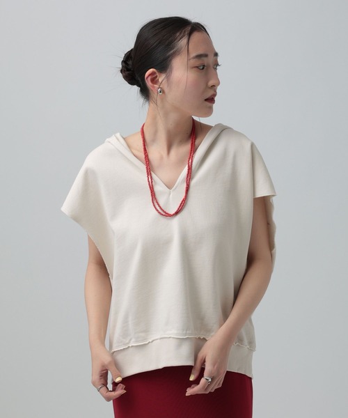 LEPSIM(レプシィム)の「裏毛フーディーノースリーブ 639418(Tシャツ/カットソー・レディース・チャコールグレー/グレー/オフホワイト・FREE)」の2枚目の写真