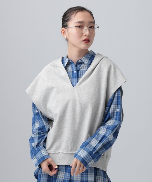 LEPSIM(レプシィム)の「裏毛フーディーノースリーブ 639418(Tシャツ/カットソー・レディース・チャコールグレー/グレー/オフホワイト・FREE)」の9枚目の写真