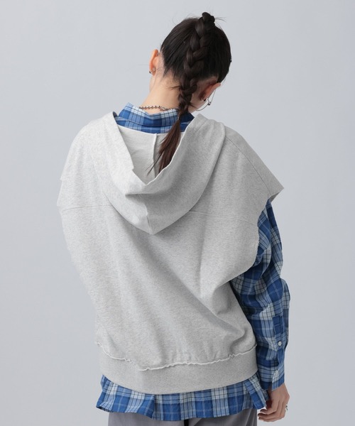 LEPSIM(レプシィム)の「裏毛フーディーノースリーブ 639418(Tシャツ/カットソー・レディース・チャコールグレー/グレー/オフホワイト・FREE)」の11枚目の写真