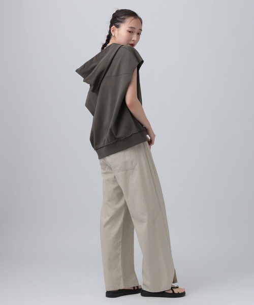 LEPSIM(レプシィム)の「裏毛フーディーノースリーブ 639418(Tシャツ/カットソー・レディース・チャコールグレー/グレー/オフホワイト・FREE)」の19枚目の写真