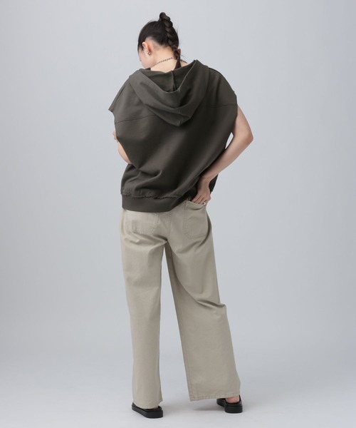 LEPSIM(レプシィム)の「裏毛フーディーノースリーブ 639418(Tシャツ/カットソー・レディース・チャコールグレー/グレー/オフホワイト・FREE)」の20枚目の写真