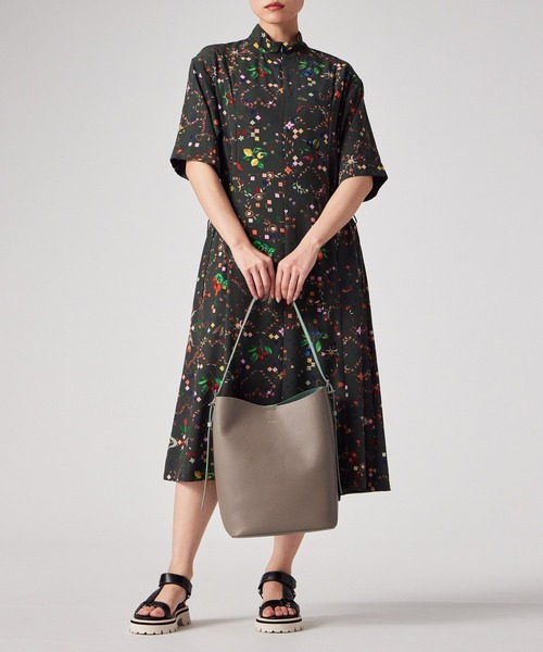 Paul Smith(ポールスミス)の「ダブルフェイス レザー 2WAY ハンドバッグ / 365000 WN210S(ハンドバッグ・レディース・ブラック/グレイッシュベージュ・FREE)」の15枚目の写真