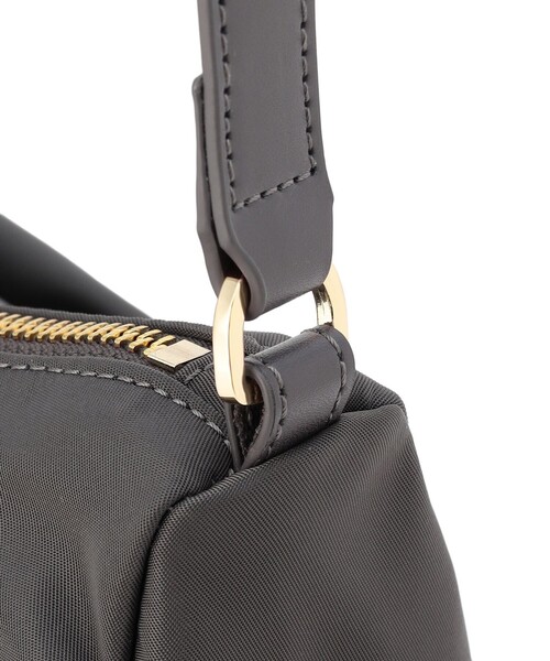 TOCCA(トッカ)の「IN CREADLE NYLON BAG ワンショルダーバッグ(ショルダーバッグ・レディース・ブラウン系/ライトグレー系/ブラック系・F)」の10枚目の写真