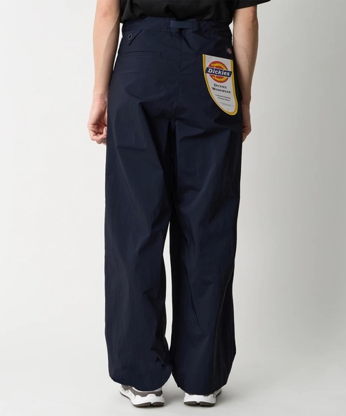 WHITE MOUNTAINEERING(ホワイトマウンテニアリング)の「【White Mountaineering/ホワイトマウンテニアリング】×Dickies 2 TUCK PANTS(チノパンツ・メンズ・ネイビー/ブラック・2/1)」の8枚目の写真