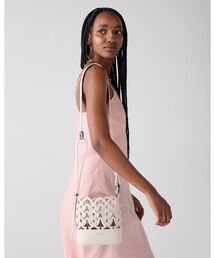 kate spade new york（ケイトスペード ニューヨーク）の「ヘイロー ウーブン ミニ バケット バッグ（ショルダーバッグ）」