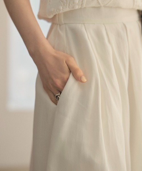 LAULEN(ローレン)の「linen blend balloon long skirt /リネンブレンドバルーンロングスカート(スカート・レディース・ホワイト/ブラック・FREE)」の17枚目の写真