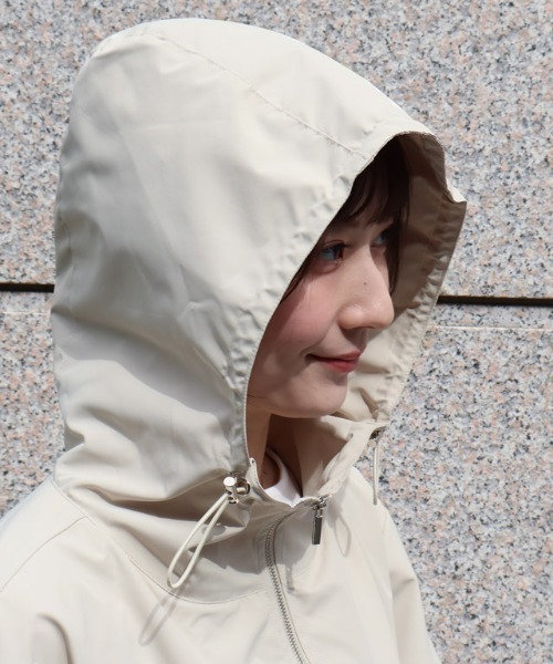 Pierrot(ピエロ)の「バックフリルレインコート(その他アウター・レディース・ライトベージュ/ベージュ/ネイビー・L/M/PM)」の13枚目の写真