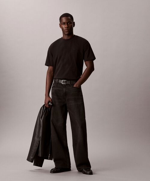 Calvin Klein(カルバン・クライン)の「スタンダード ロゴ Tシャツ(Tシャツ/カットソー・メンズ・ブルー/ブラック/ホワイト・M/L/XL/S)」の4枚目の写真