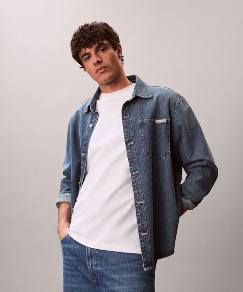 Calvin Klein(カルバン・クライン)の「スタンダード ロゴ Tシャツ(Tシャツ/カットソー・メンズ・ブルー/ブラック/ホワイト・M/L/XL/S)」の8枚目の写真