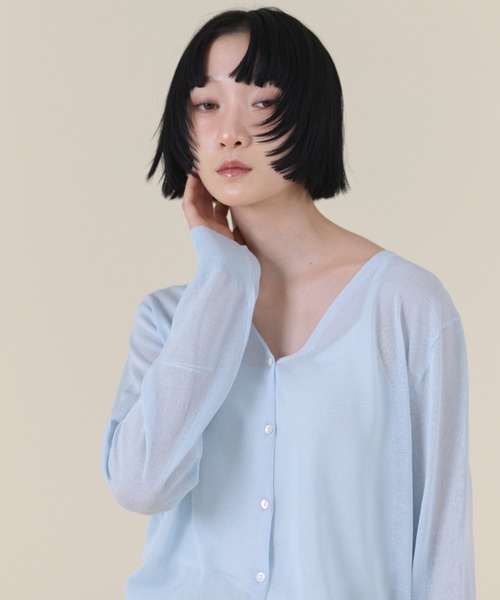 FMiBL（ファミル）の「シアーVネックカーディガン（カーディガン/ボレロ・レディース・ブラック/ブルー/イエロー/ホワイト・FREE）」の9枚目の写真