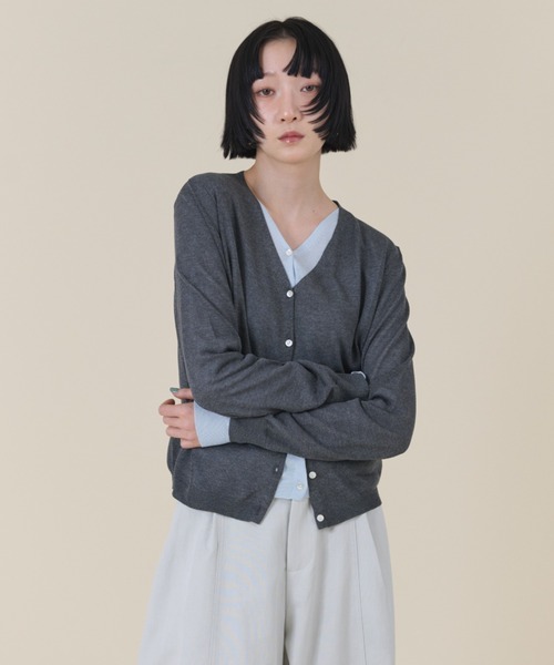 FMiBL（ファミル）の「シアーVネックカーディガン（カーディガン/ボレロ・レディース・ブラック/ブルー/イエロー/ホワイト・FREE）」の11枚目の写真