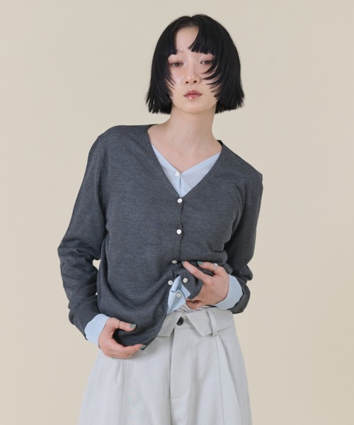 FMiBL（ファミル）の「シアーVネックカーディガン（カーディガン/ボレロ・レディース・ブラック/ブルー/イエロー/ホワイト・FREE）」の14枚目の写真