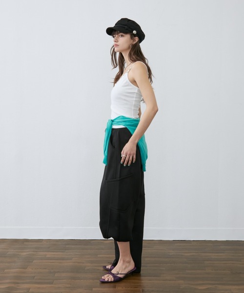Rohwel(ローウェル)の「Shell Button One-Shoulder Camisole / シェルボタンワンショルダーキャミソール(キャミソール・レディース・ホワイト/グレー/イエロー/レッド・FREE)」の19枚目の写真