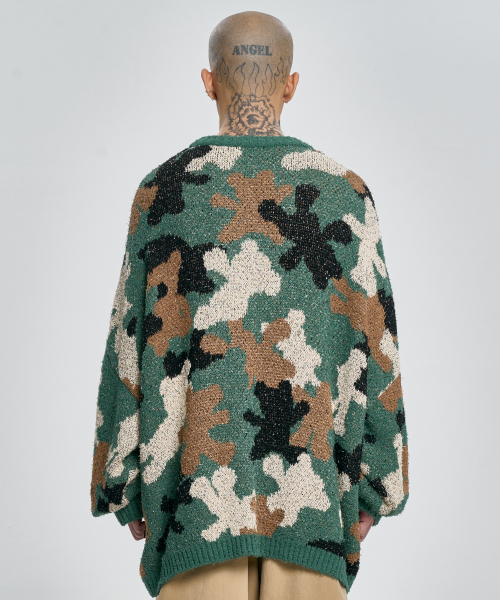 AJOBYAJO（アジョバイアジョ）の「Teddy Bear Camouflage Knit Sweater [KHAKI]（ニット/セーター・メンズ・その他・LARGE/X-LARGE）」の8枚目の写真