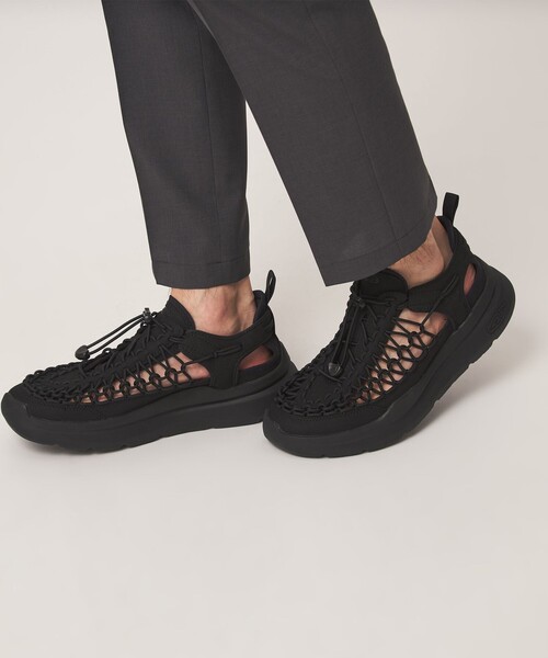 KEEN(キーン)の「<KEEN> UNEEK WK ユニーク ダブルケー サンダル(サンダル・メンズ・ブラック・8/9/10)」の2枚目の写真
