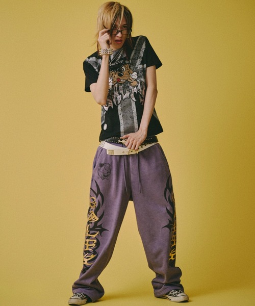 GALFY(ガルフィー)の「【GALFY】UKギャル男TEE / 【ガルフィー】グラフィック半袖Tシャツ(Tシャツ/カットソー・メンズ・ホワイト/ブラック×グレー/ブラック×レッド/ネイビー・L/XL)」の21枚目の写真