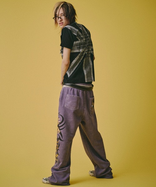 GALFY(ガルフィー)の「【GALFY】UKギャル男TEE / 【ガルフィー】グラフィック半袖Tシャツ(Tシャツ/カットソー・メンズ・ホワイト/ブラック×グレー/ブラック×レッド/ネイビー・L/XL)」の22枚目の写真