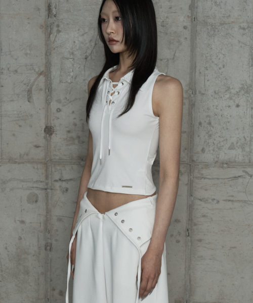ETRE AU SOMMET(エトレオソメ)の「Halter Back Circle Corset Collar Sleeve (White)(Tシャツ/カットソー・レディース・ホワイト・FREE)」の3枚目の写真