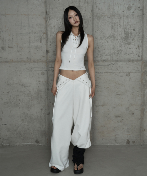 ETRE AU SOMMET(エトレオソメ)の「Halter Back Circle Corset Collar Sleeve (White)(Tシャツ/カットソー・レディース・ホワイト・FREE)」の5枚目の写真