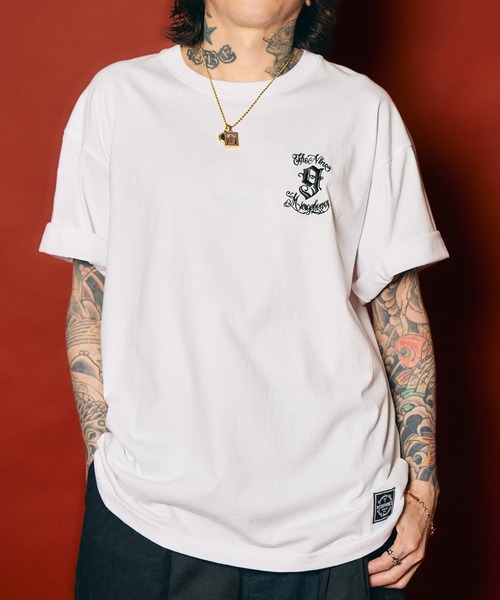 NineMicrophones(ナインマイクロフォンズ)の「EMBROIDERY 9MC Crew TEE(Tシャツ/カットソー・メンズ・スミクロ/ブラック×グレー/ブラック×ホワイト/ホワイト・XX-LARGE/X-LARGE/LARGE/MEDIUM/SMALL)」の1枚目の写真