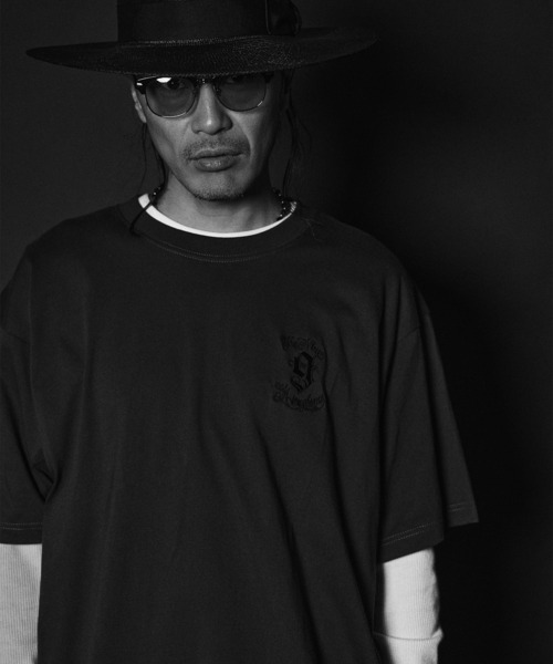 NineMicrophones(ナインマイクロフォンズ)の「EMBROIDERY 9MC Crew TEE(Tシャツ/カットソー・メンズ・スミクロ/ブラック×グレー/ブラック×ホワイト/ホワイト・XX-LARGE/X-LARGE/LARGE/MEDIUM/SMALL)」の21枚目の写真
