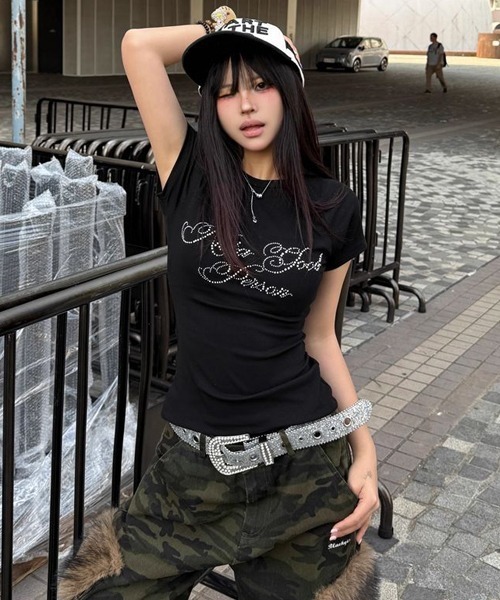 Ressaca(レサーカ)の「ラインストーンロゴTシャツ(Tシャツ/カットソー・レディース・ブラック/ホワイト・M)」の1枚目の写真