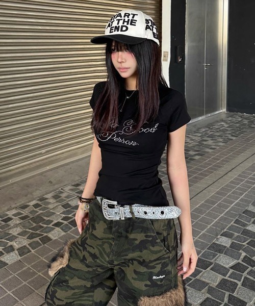 Ressaca(レサーカ)の「ラインストーンロゴTシャツ(Tシャツ/カットソー・レディース・ブラック/ホワイト・M)」の3枚目の写真