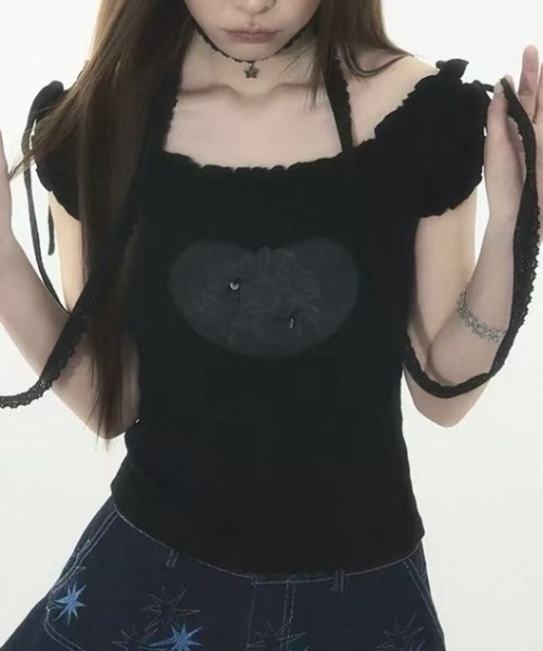 AVYL（アヴィル）の「2WAYハートプリント オフショル半袖トップス（Tシャツ/カットソー・レディース・ホワイト/ブラック・M）」の15枚目の写真