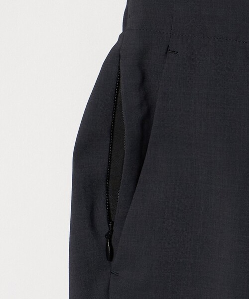 BEAUTY&YOUTH UNITED ARROWS(ビューティーアンドユースユナイテッドアローズ)の「東レ/TORAY COOL-TEX テーパード パンツ NO.3 ウォッシャブル 接触冷感 吸水速乾 ストレッチ セットアップ対応可能(その他パンツ・メンズ・ネイビー/オリーブ/ダークグレー・XL/L/S/M)」の11枚目の写真