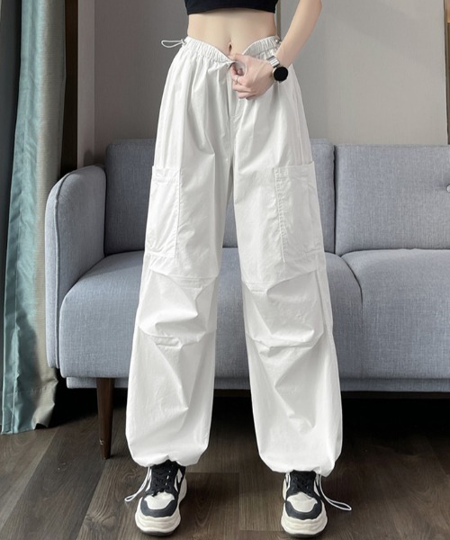 deux amour(ドゥーザムール)の「タック入りドロストコードワイドパンツ(その他パンツ・レディース・ホワイト/ブラック/イエロー/ブルー・FREE)」の2枚目の写真
