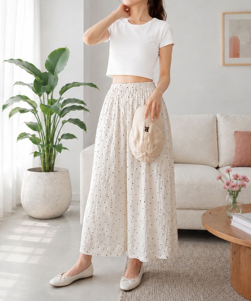 Amulet(アミュレット)の「ドット×ワイドで、こなれ見え。 ドット柄ワイドパンツ(その他パンツ・レディース・アイボリー/ベージュ/ブルー/ブラック・M/L/S)」の2枚目の写真