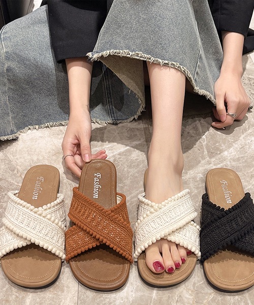 Lace Ladies(レースレディース)の「レース編み ポンポン付き クロス フラット サンダル(サンダル・レディース・アイボリー/ブラック/ブラウン・24.5cm/25cm/22.5cm/23cm/23.5cm/24cm)」の9枚目の写真