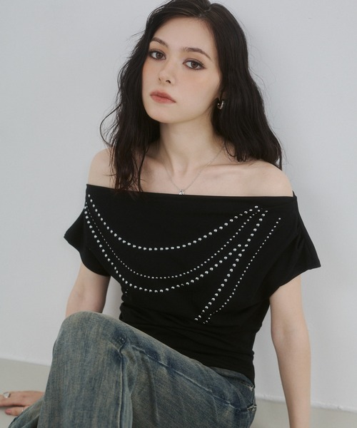 ENVYM(アンビー)の「オフショルストーントップス(Tシャツ/カットソー・レディース・ブラック/ホワイト/グリーン・FREE)」の6枚目の写真