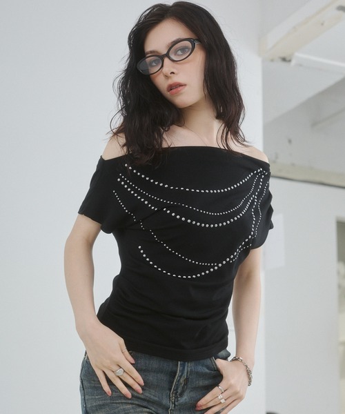ENVYM(アンビー)の「オフショルストーントップス(Tシャツ/カットソー・レディース・ブラック/ホワイト/グリーン・FREE)」の7枚目の写真