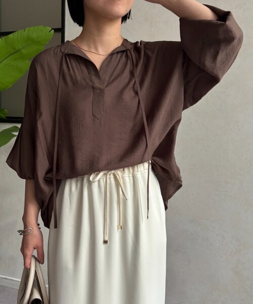Jena espace merveilleux(ジェナ エスパスメルヴェイユ)の「〈7/9インスタライブご紹介アイテム〉リボン付きスキッパーブラウス(シャツ/ブラウス・レディース・ブラウン/ミント/オフホワイト・FREE)」の13枚目の写真