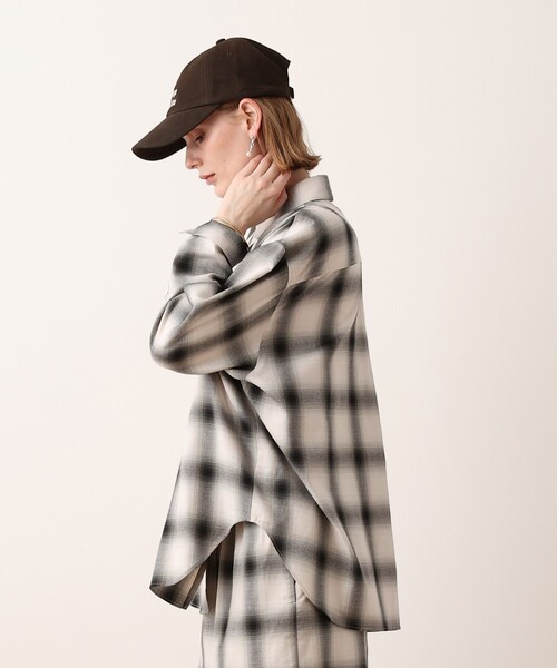 allureville(アルアバイル)の「オンブレーチェックシャツ(シャツ/ブラウス・レディース・ブラック系その他/ブラウン系その他・2)」の22枚目の写真