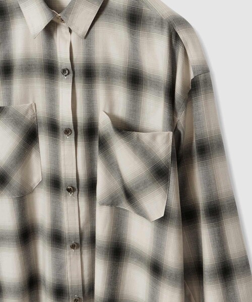 allureville(アルアバイル)の「オンブレーチェックシャツ(シャツ/ブラウス・レディース・ブラック系その他/ブラウン系その他・2)」の13枚目の写真