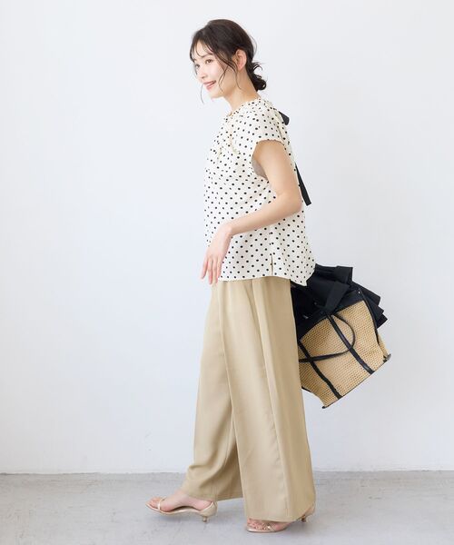 le.coeur blanc(ルクールブラン)の「バックリボンネックギャザーブラウス(シャツ/ブラウス・レディース・ホワイト系その他/ブラック/ブラック系その他・38)」の8枚目の写真